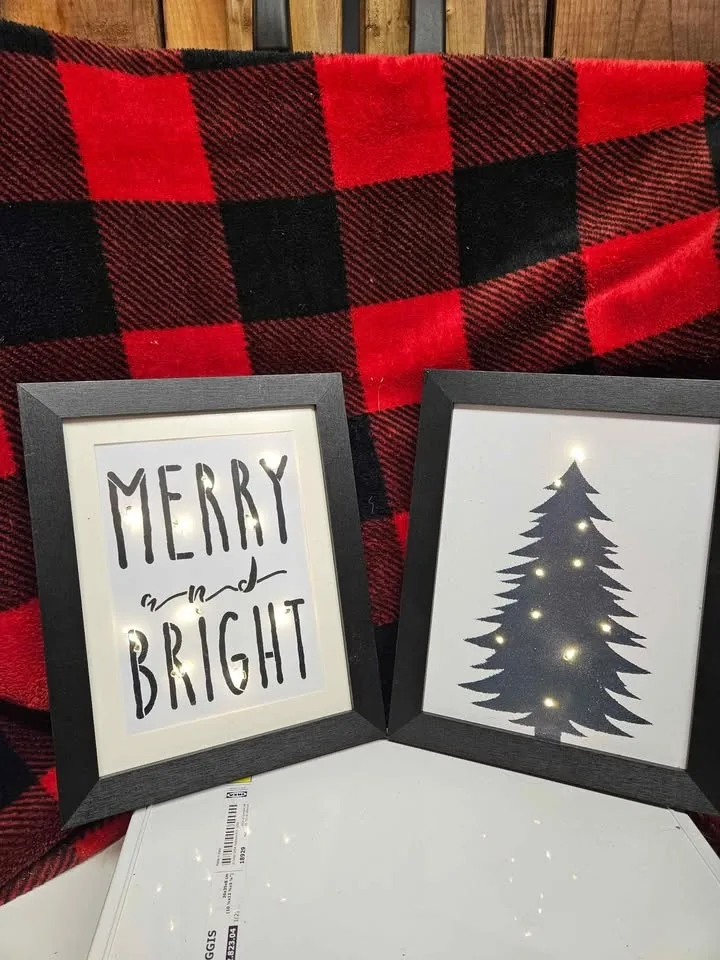 Farmhouse Christmas - Nothing over $20! image indicator(5)