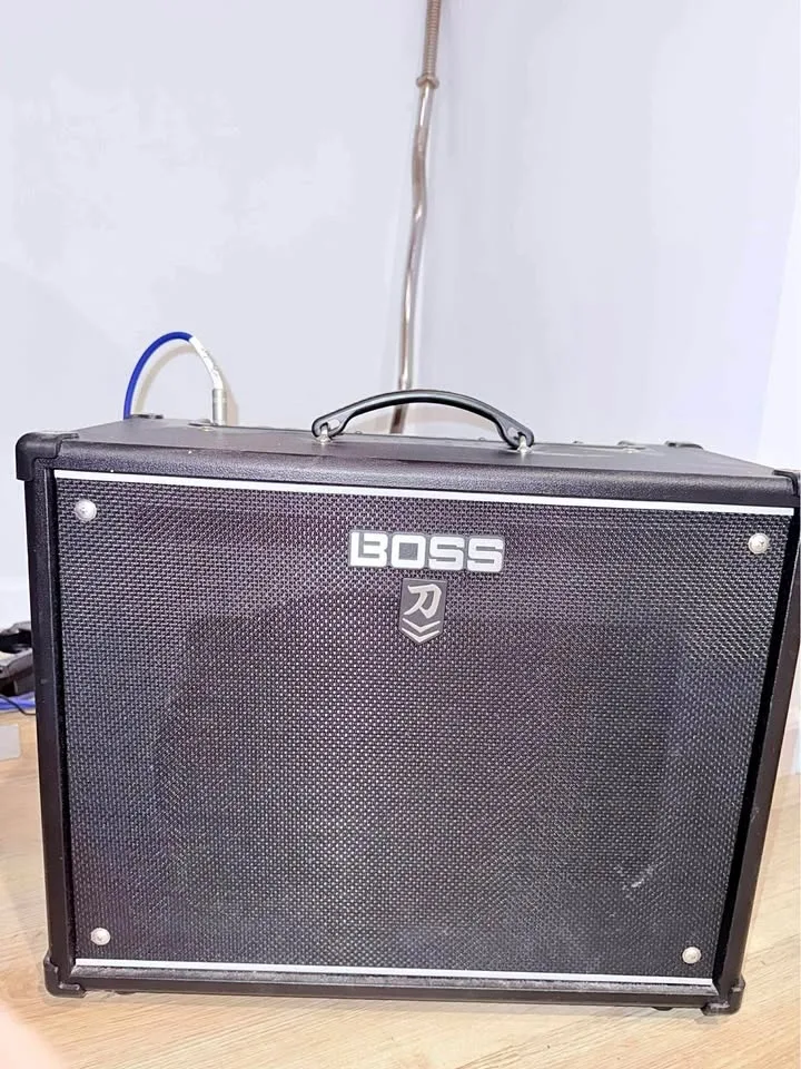 Amplifier and guitar pedals