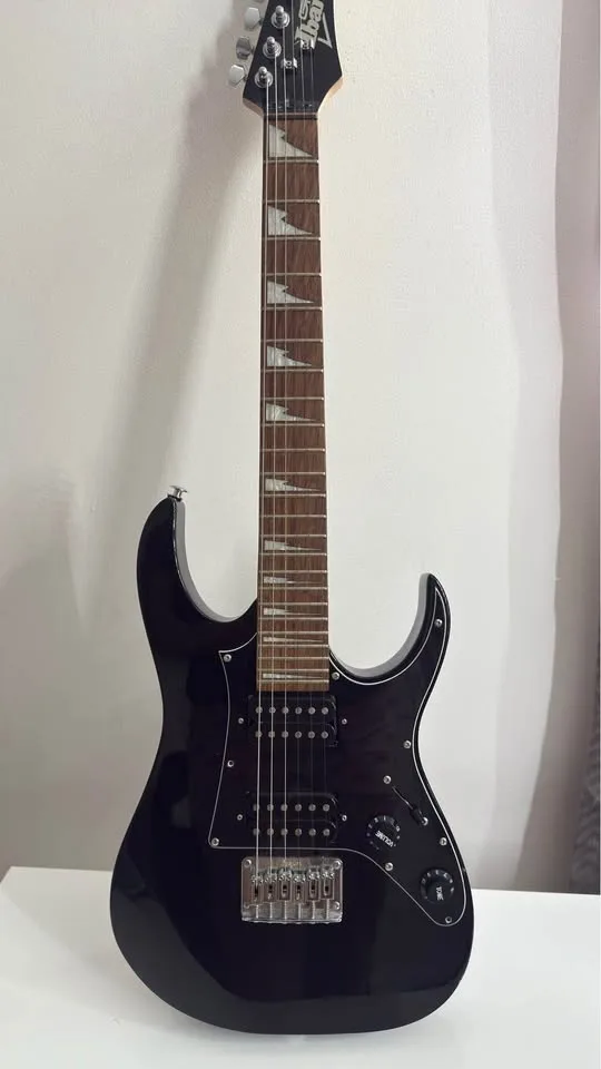 Amplifier and guitar pedals image indicator(4)