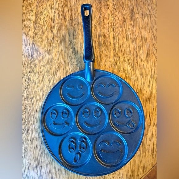 NORDIC WARE Emoji Non Stick Mini Pancake Make