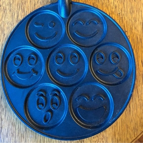 NORDIC WARE Emoji Non Stick Mini Pancake Make - photo 2