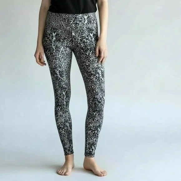 SPANX Faux Leather Snake Shine Stretch Leggings