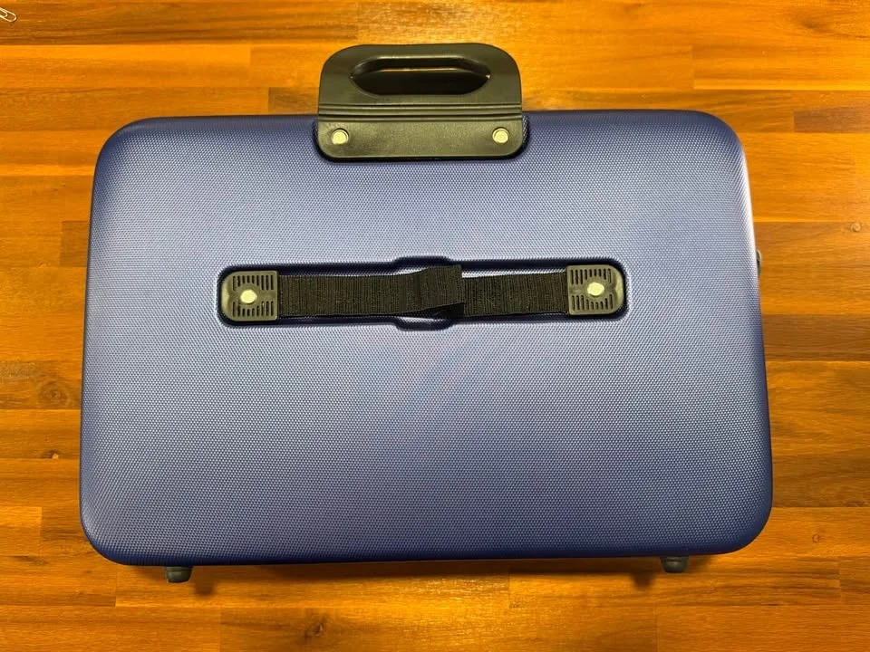 Heys Smart Luggage Hard Shell Briefcase Attache image indicator(2)