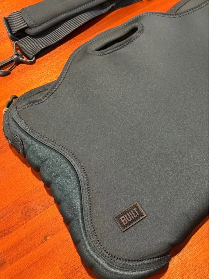 BUILT 520 Laptop Bag image indicator(2)