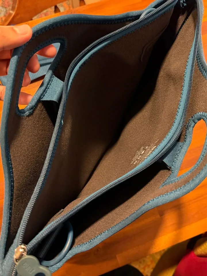 BUILT 520 Laptop Bag image indicator(4)