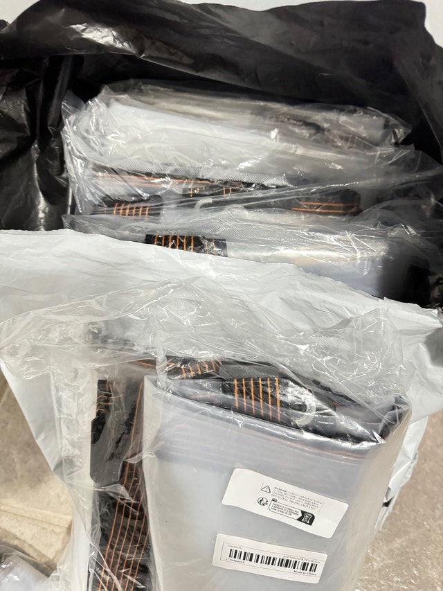 Transparent Plastic Covering Waterproof Dust-Proof Plastic Sheet - photo 5