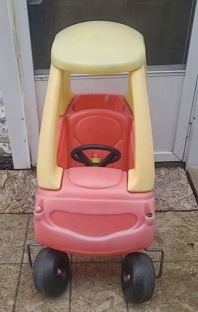Little Tikes Cozy Coupe Car