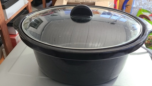 Black Crock-Pot big Slow Cooker turkey cooker