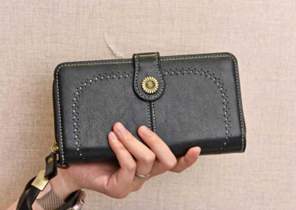 Brand new stylish black wallet for women