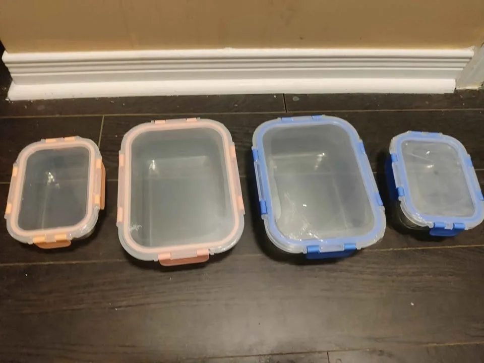 Brand new 4pc airtight glass food storage containers set image indicator(3)