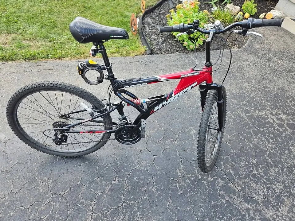 26" Aluminum Full-Suspension Mountain Bike — Shimano Equipped image indicator(3)