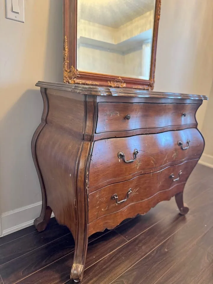 Handmade frame and Antique Italian Furniture