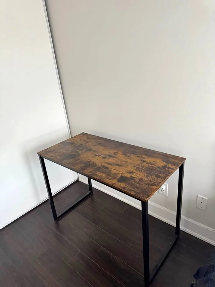 Computer Desk - Great Condition