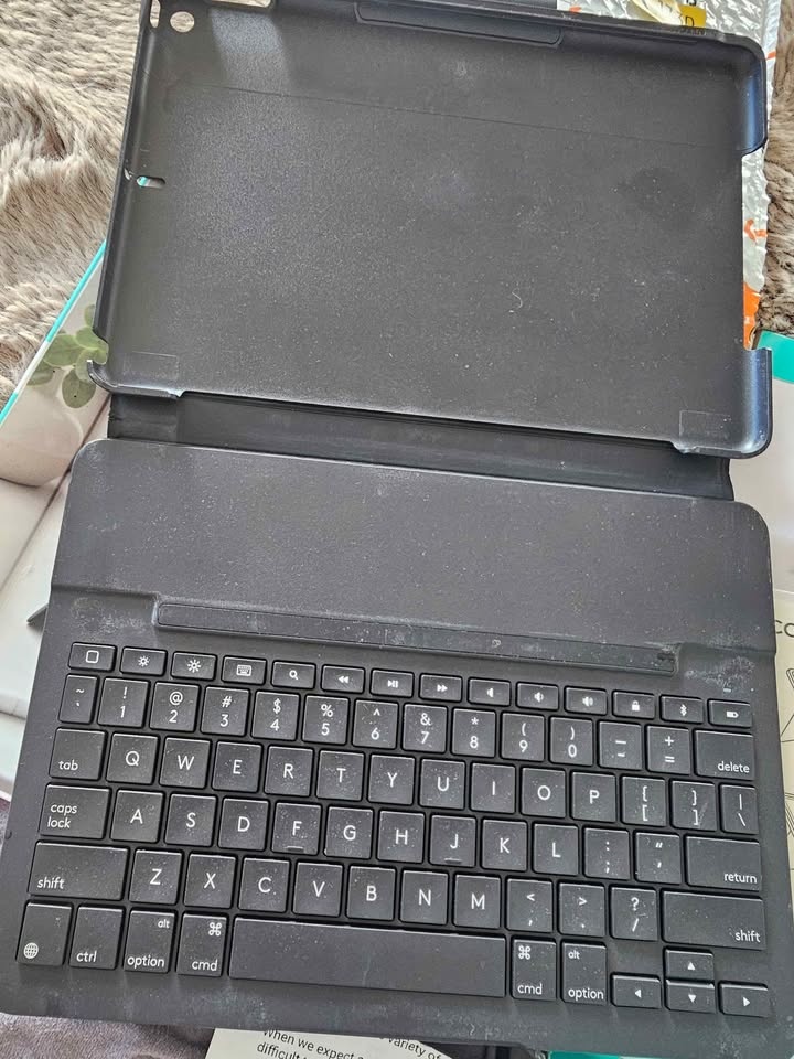 iPad keyboard - photo 4
