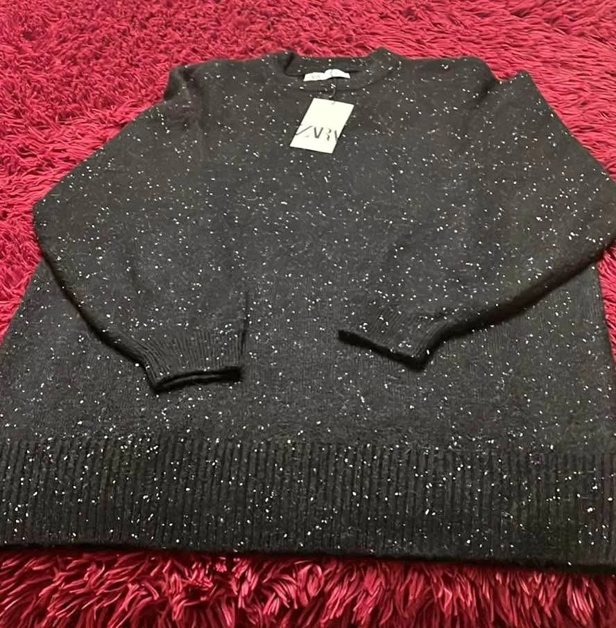New- Zara women size small oversized sweater