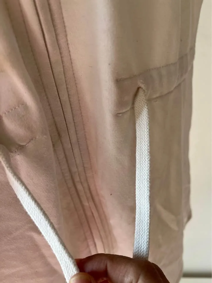 Sleeveless activewear for women/girl- size small image indicator(4)