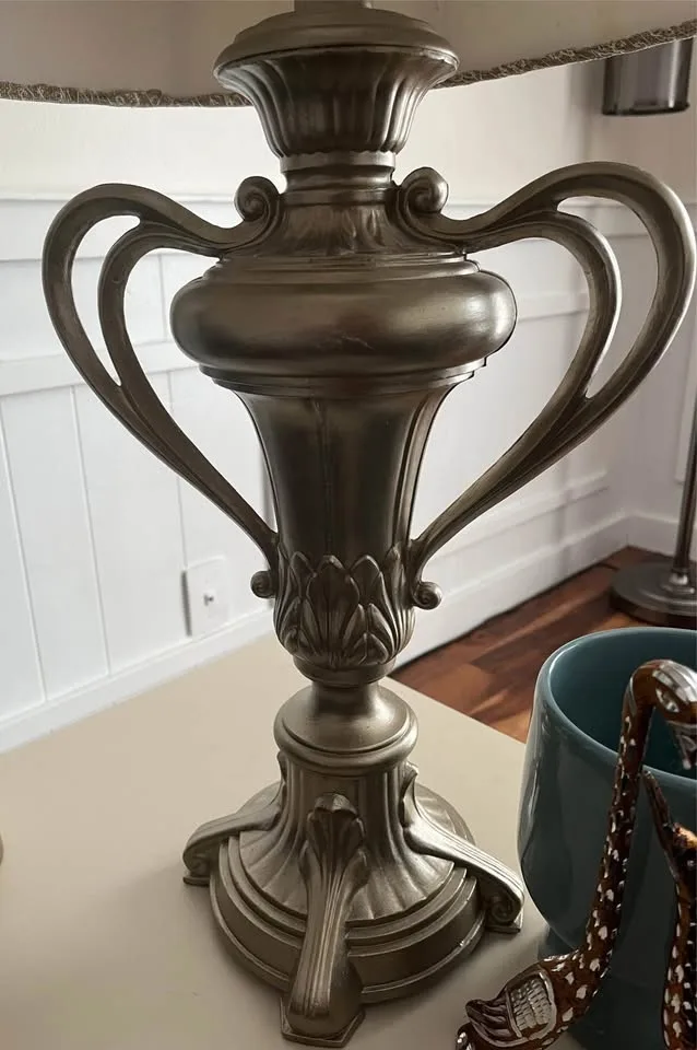 Champagne color heavy metal lamp 30” image indicator(2)