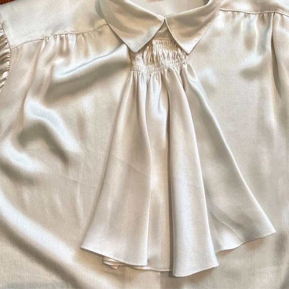 Vintage✨80s Jaclyn Smith Elegant Cream Blouse image indicator(3)