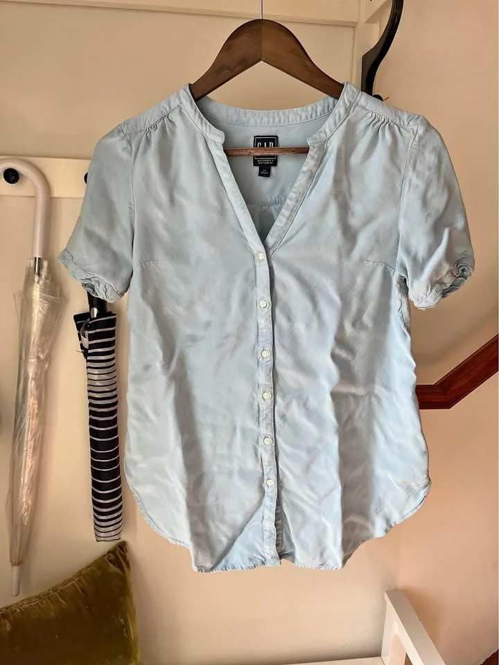 Maternity top - size small