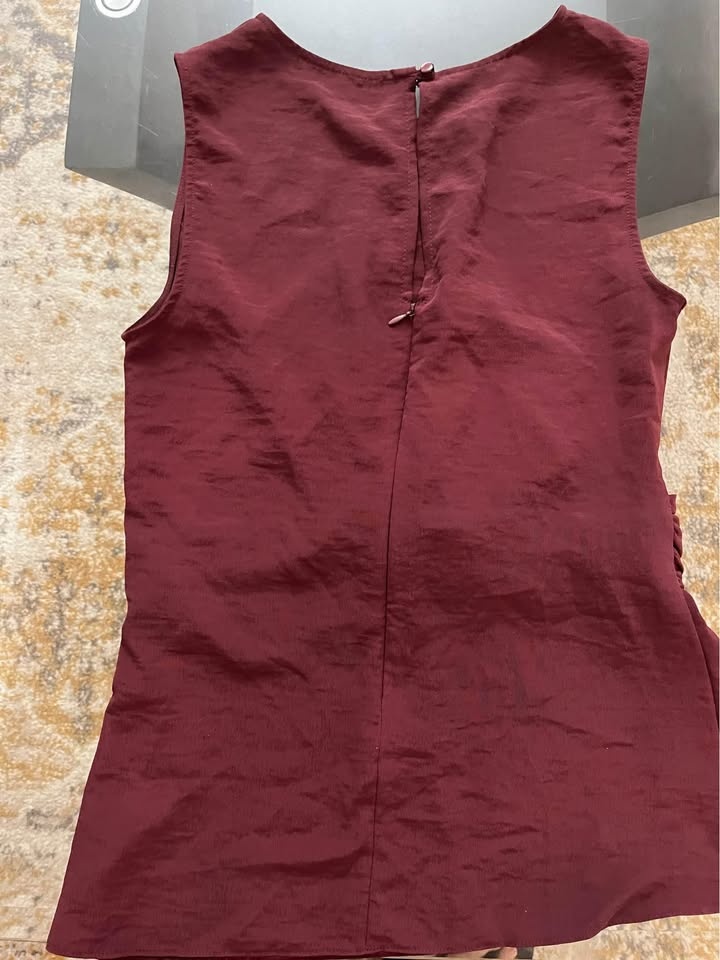 Top - size small - photo 3