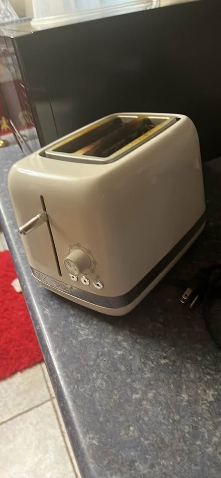T-fal toaster - photo 3