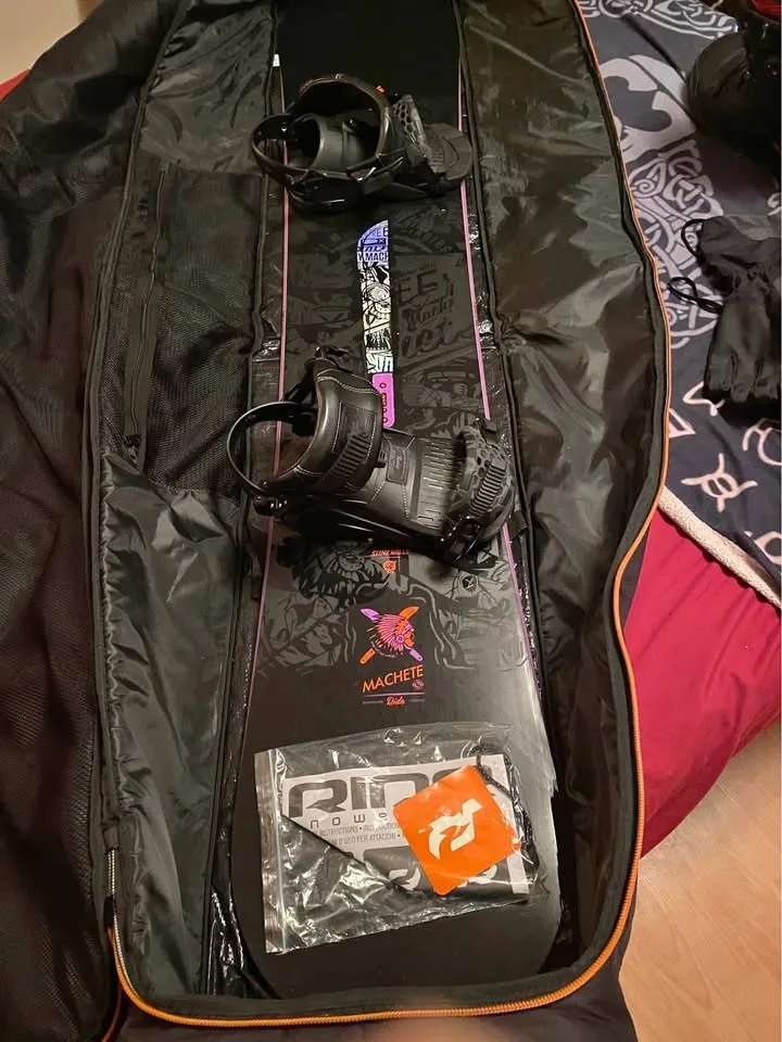 SNOWBOARD BRAND NEW SET UP/ Sharpened /Waxed READY TO SHRED.