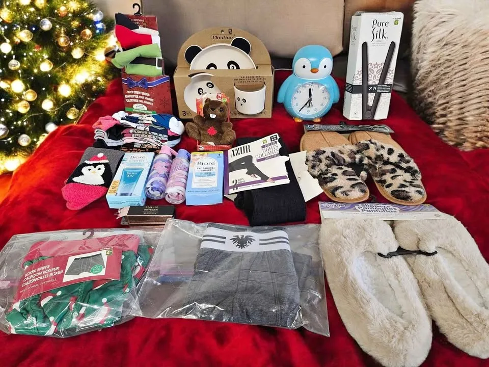 55 % Off Socks Slippers socks Christmas themes penguin clock