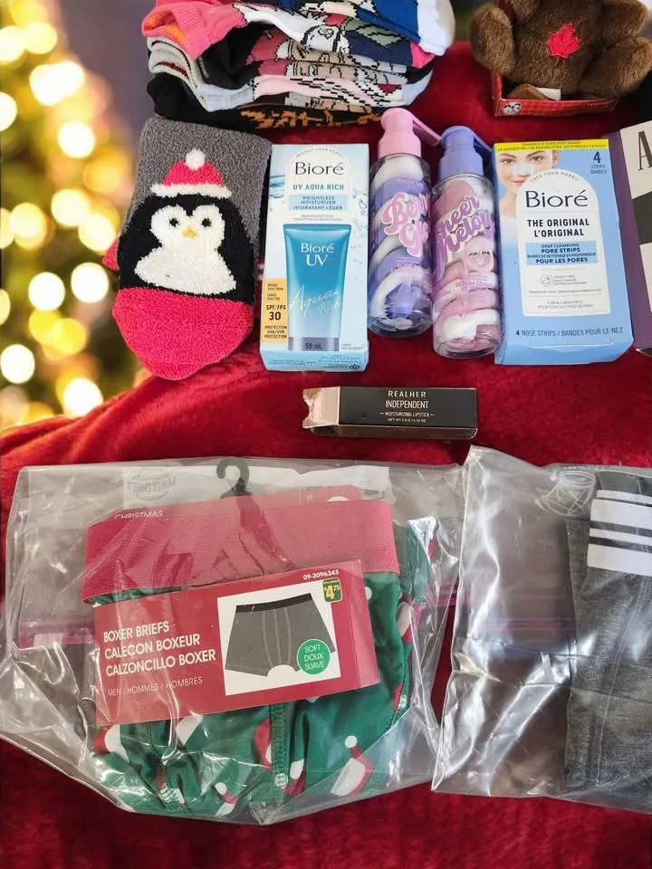 55 % Off Socks Slippers socks Christmas themes penguin clock image indicator(2)