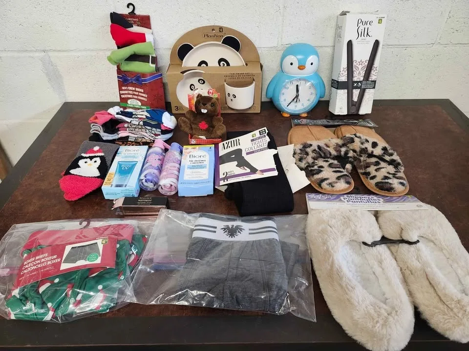 55 % Off Socks Slippers socks Christmas themes penguin clock image indicator(4)