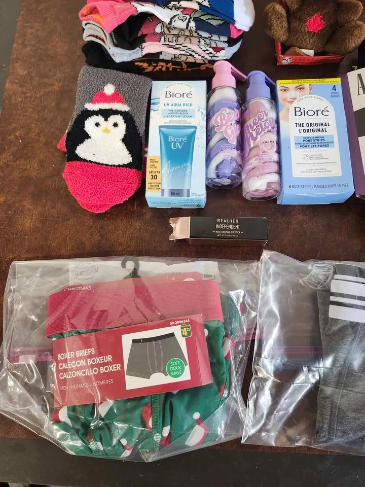 55 % Off Socks Slippers socks Christmas themes penguin clock image indicator(5)