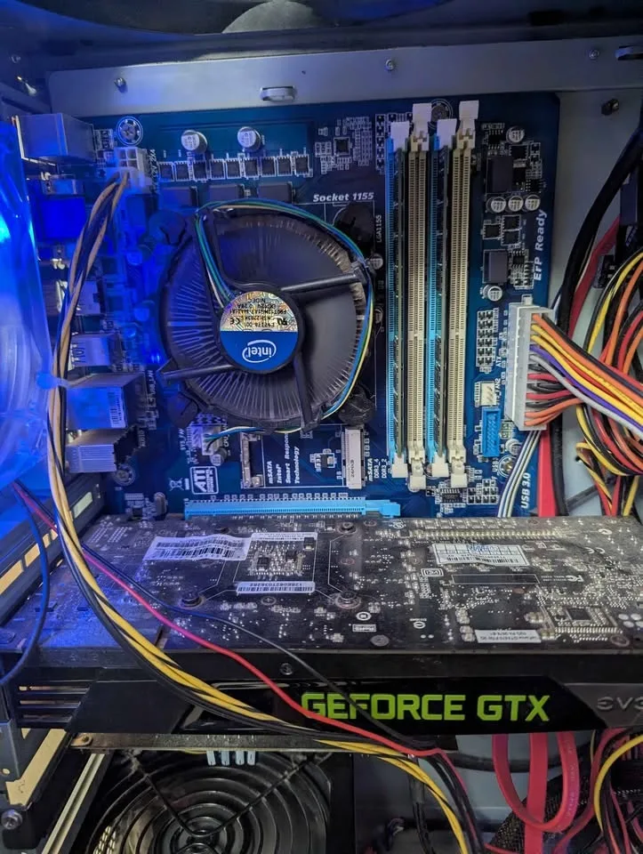 Gaming computer for use or upgrade image indicator(5)