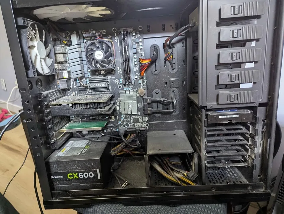 NZXT Phantom ATX Full Tower - for use or parts image indicator(4)