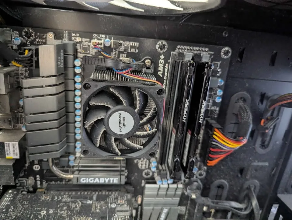 NZXT Phantom ATX Full Tower - for use or parts image indicator(5)