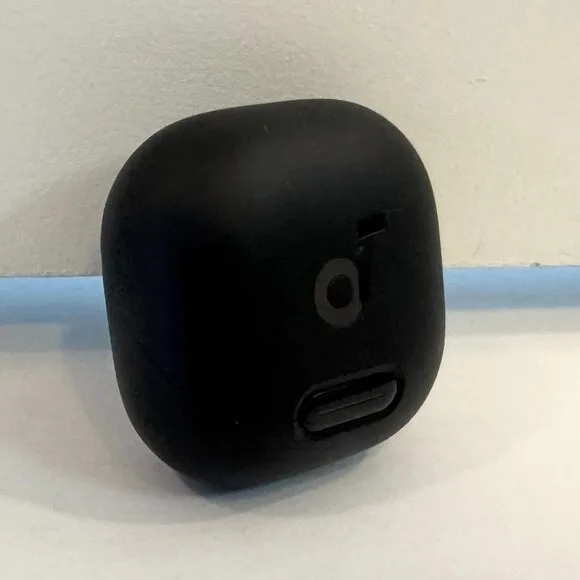 Soundcore Liberty 4 NC Charging Case - No Earbuds image indicator(2)