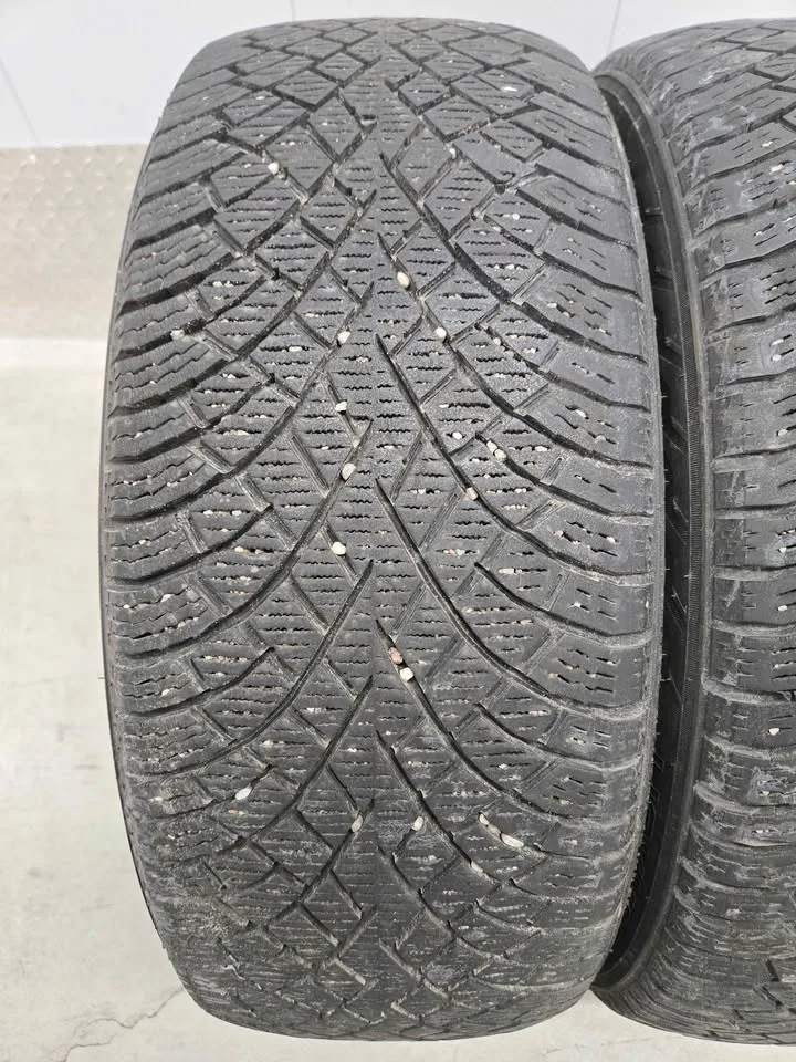 215/55R17- Two Winter Tires image indicator(4)