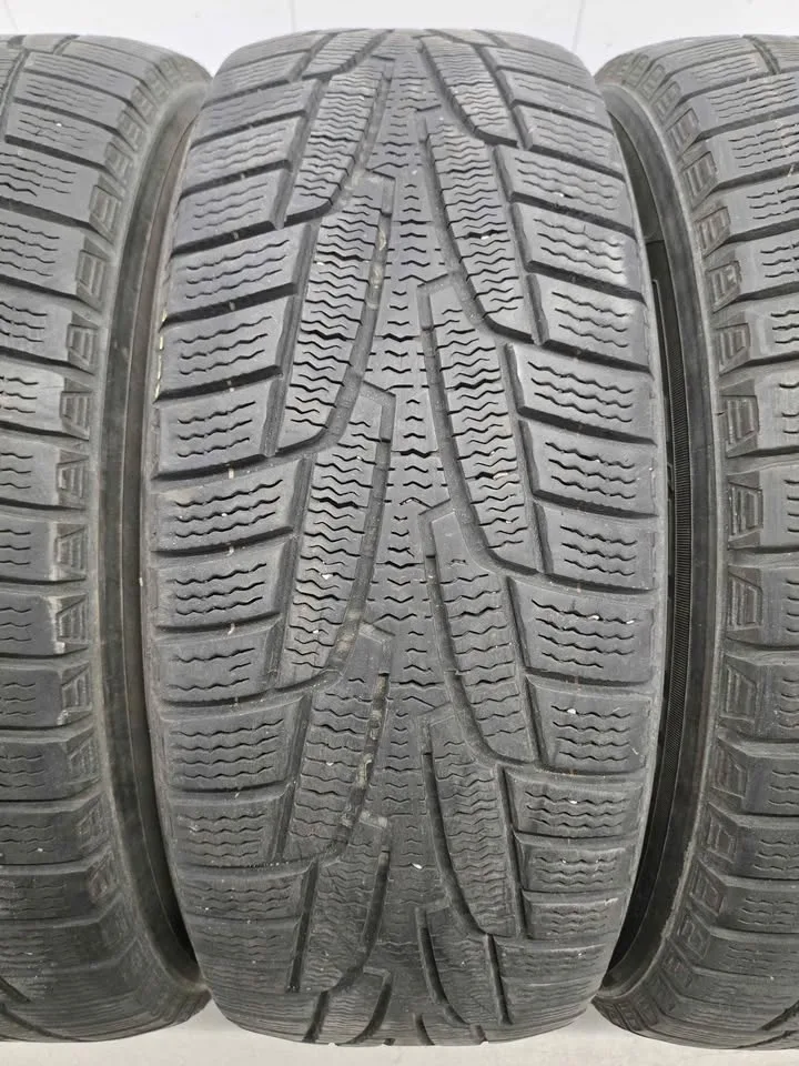 Winter Tire Set- 195/65R15 image indicator(3)