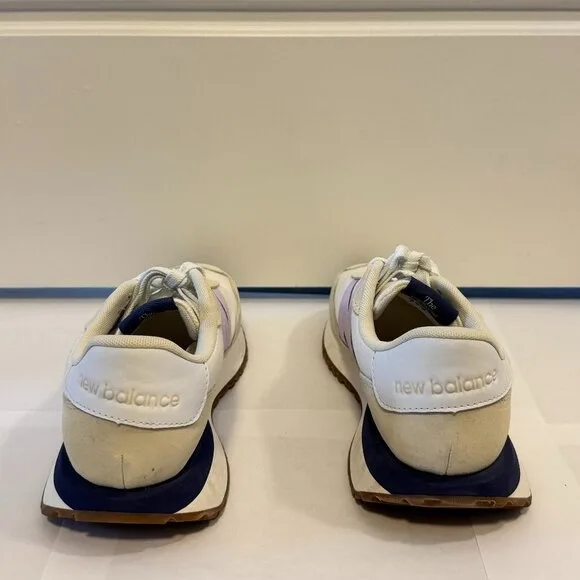 New Balance 237 Women’s Sneakers Beige Canvas Purple N image indicator(5)