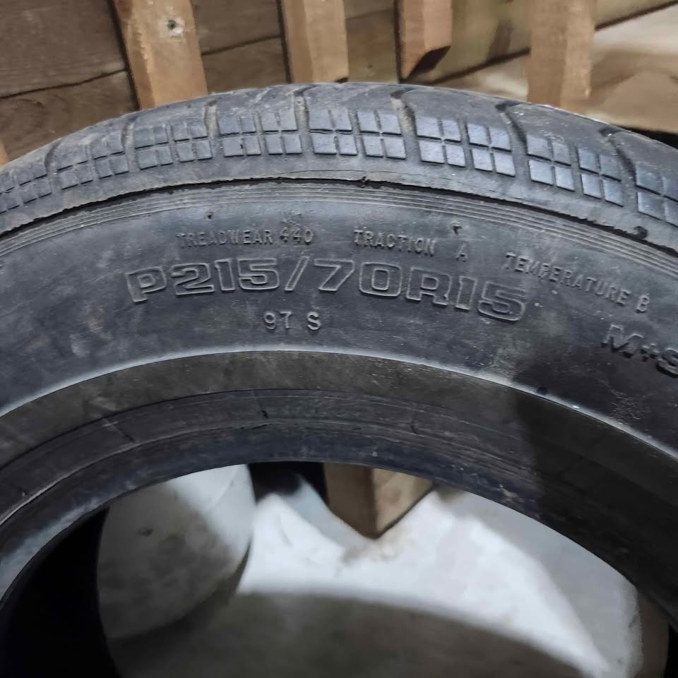 Car tires - photo 2