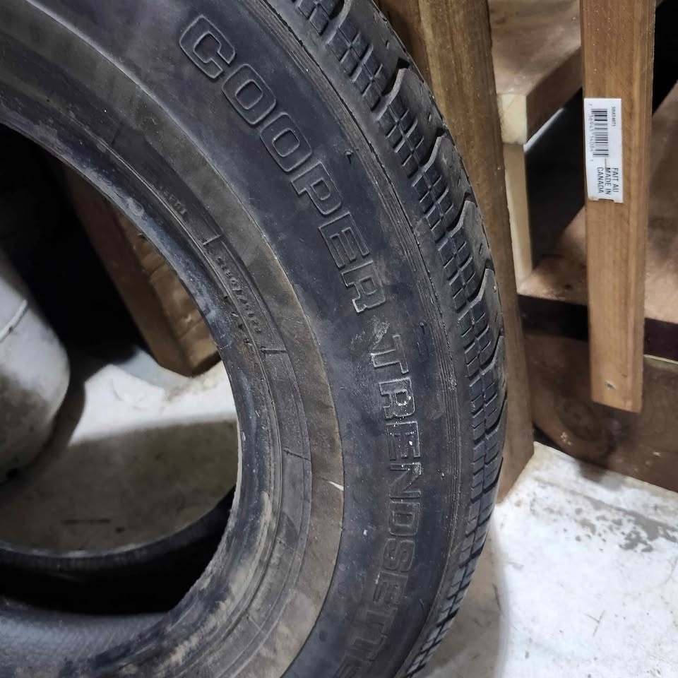 Car tires - photo 3