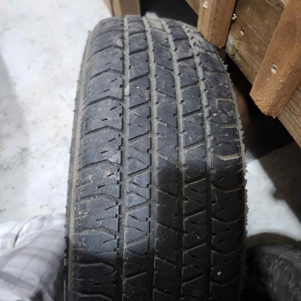 Car tires - photo 4