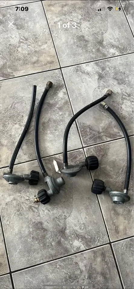 propane regulator with hose image indicator(2)