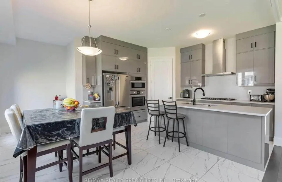 Private room for rent image indicator(6)