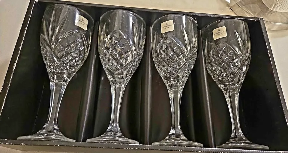 Royal Doulton Crystal Wine Glasses, Set of 4, New