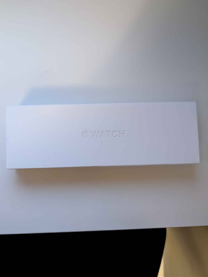 Brand New Never Opened Apple Watch Series 11 - photo 2