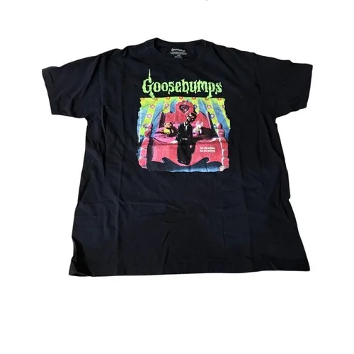 Goosebumps - “Welcome to Dead House” - Men’s Graphic Tee - L