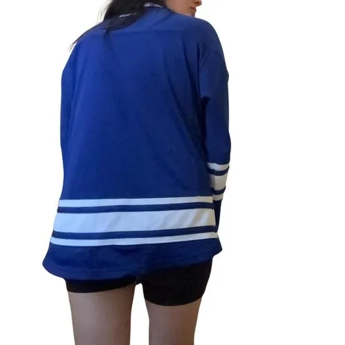 Toronto Maple Leafs Reebok NHL Women’s Hockey Jersey- Large💙✨ image indicator(2)