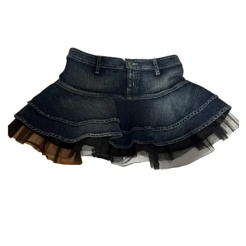 GUESS- Y2K- Denim Layered Mini Skirt- SIZE 24👖💙✨