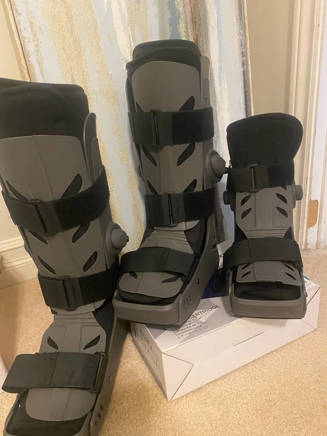 Walking Boots/ Cam/ Fracture/ Air Cast, Size S ,L and XL
