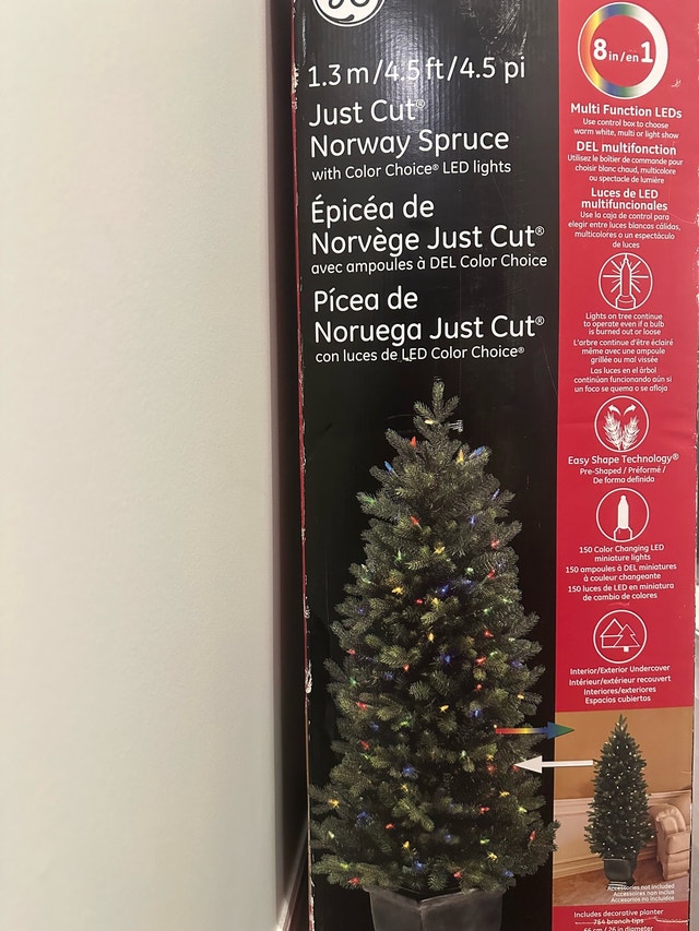 Norway Spruce 4.5ft Christmas Tree - photo 2