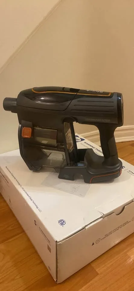 Shark Handheld Vacuum Unit: The motor, dust cup, and handle image indicator(3)